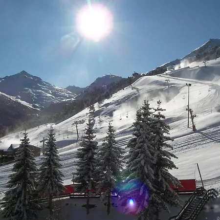 Confortable Avec Balcon Sud, Non-fumeur, Wifi Gratuit - Fr-1-182-153 * Meribel